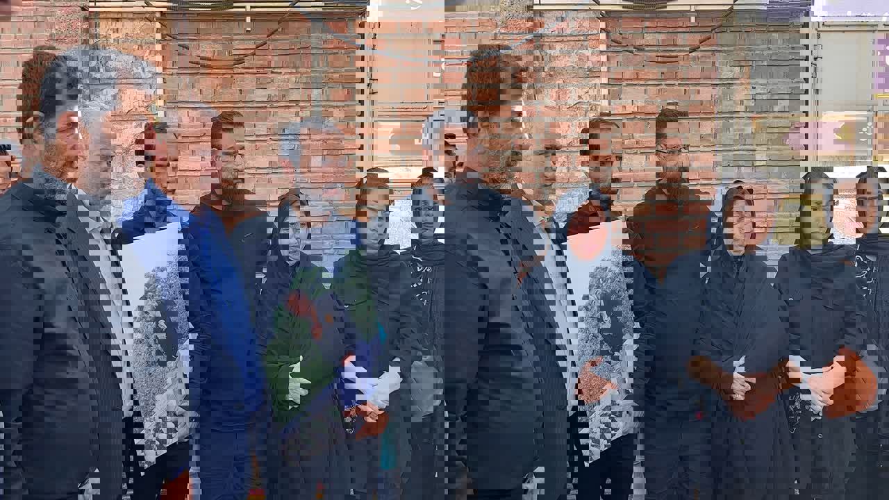 1897768