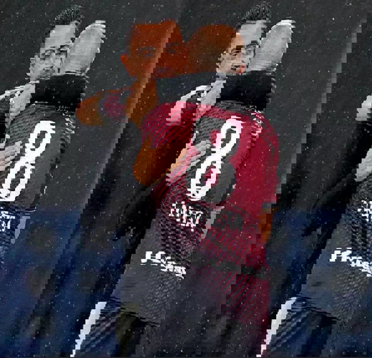 1898005