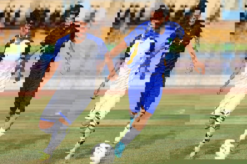 1898001
