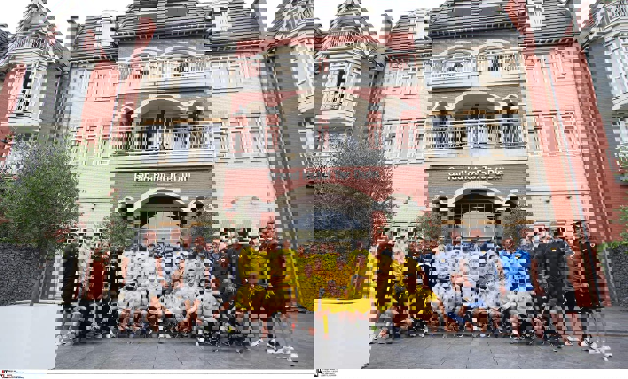 1898017