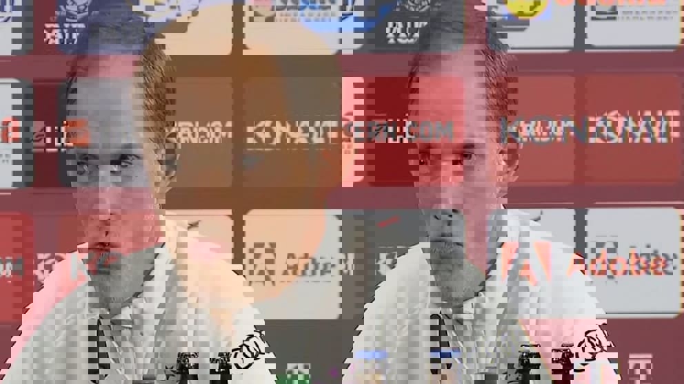 1898247