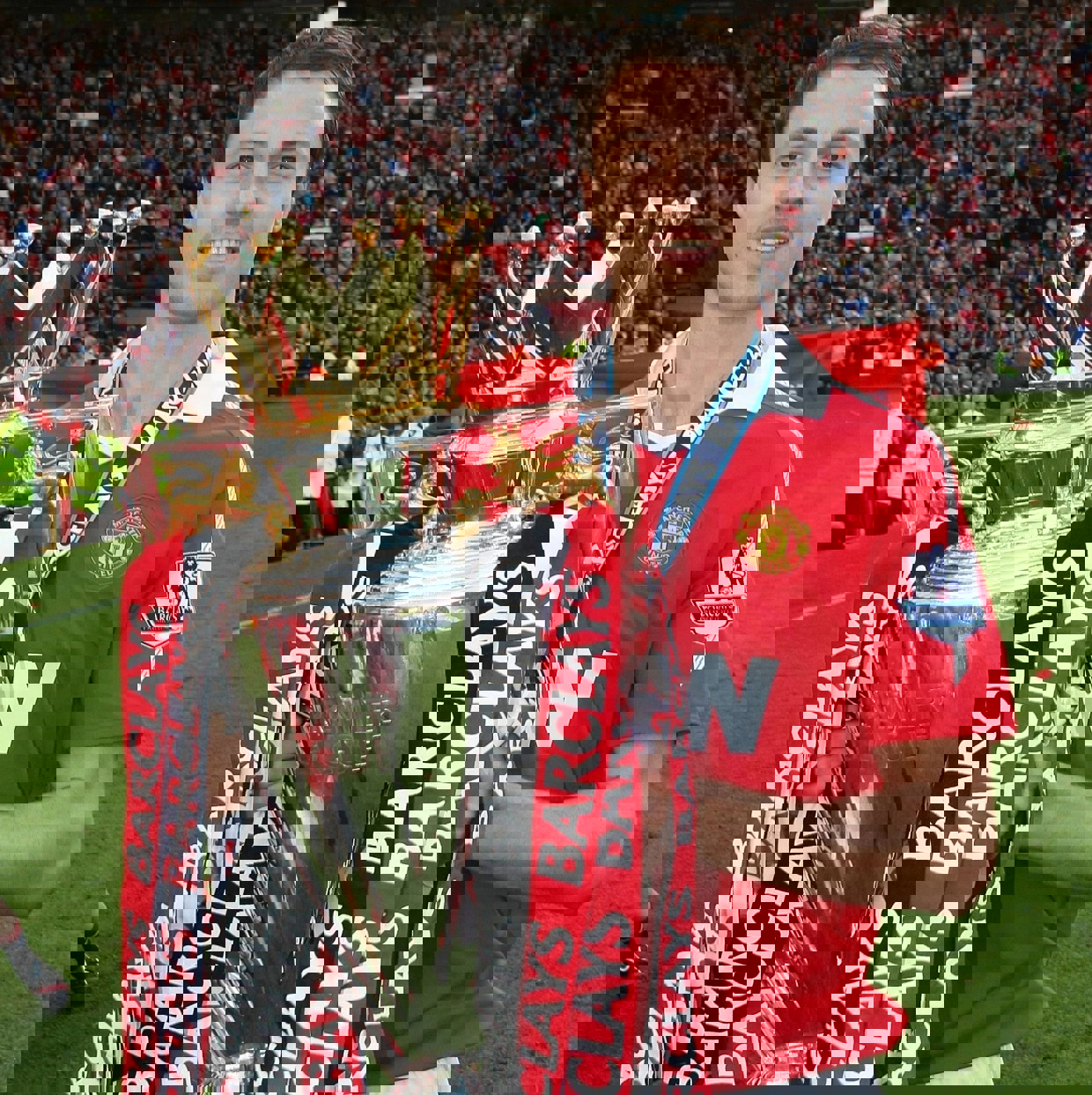 1898272