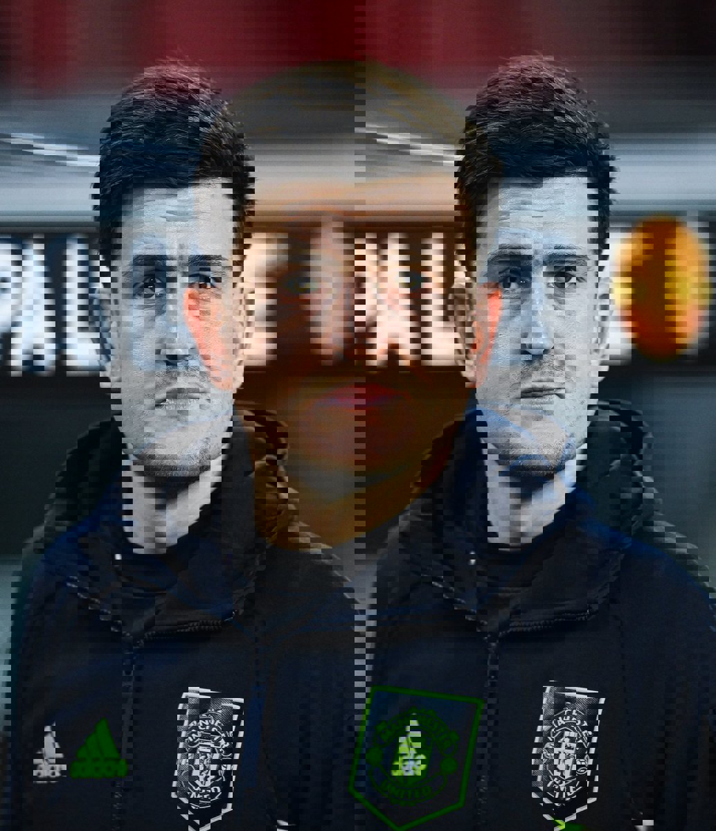 1898659