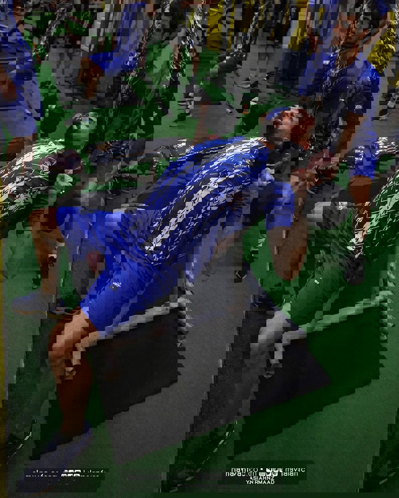 1898782
