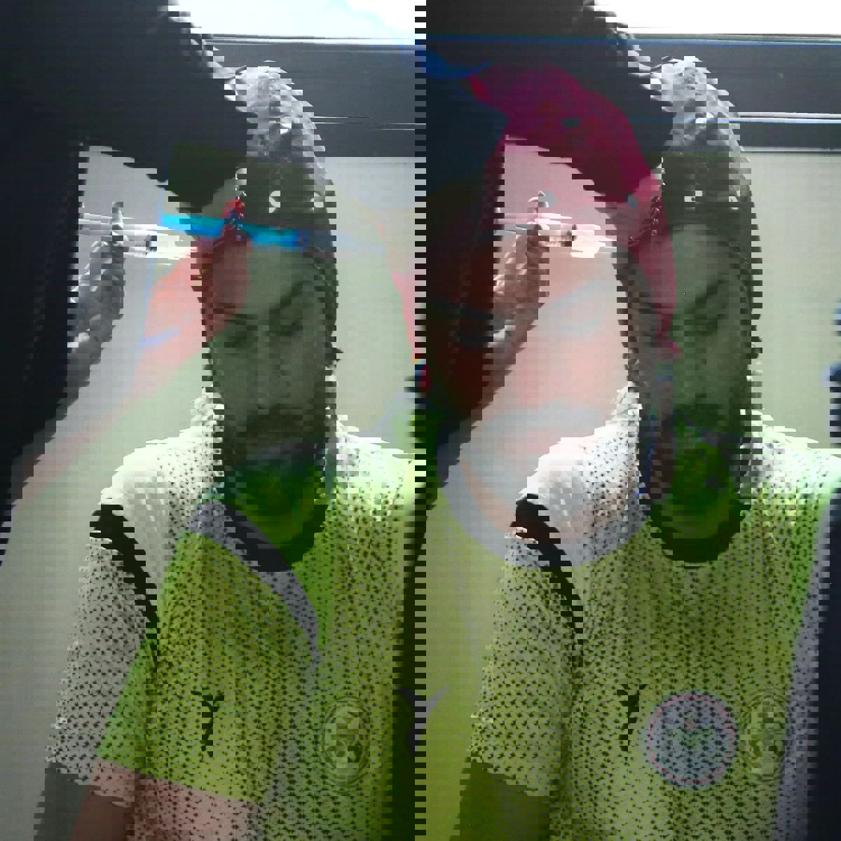 1899377