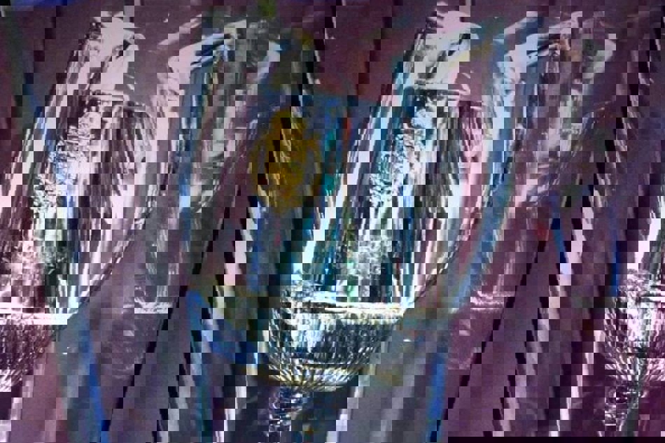 1899497