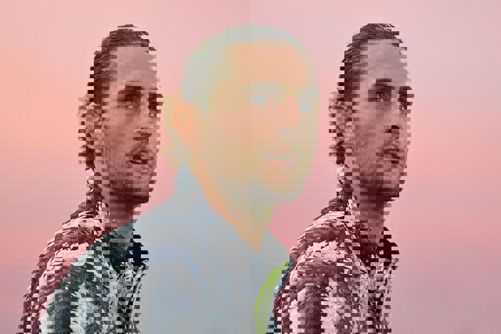 1899834