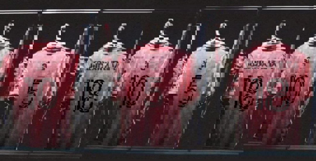 1900105