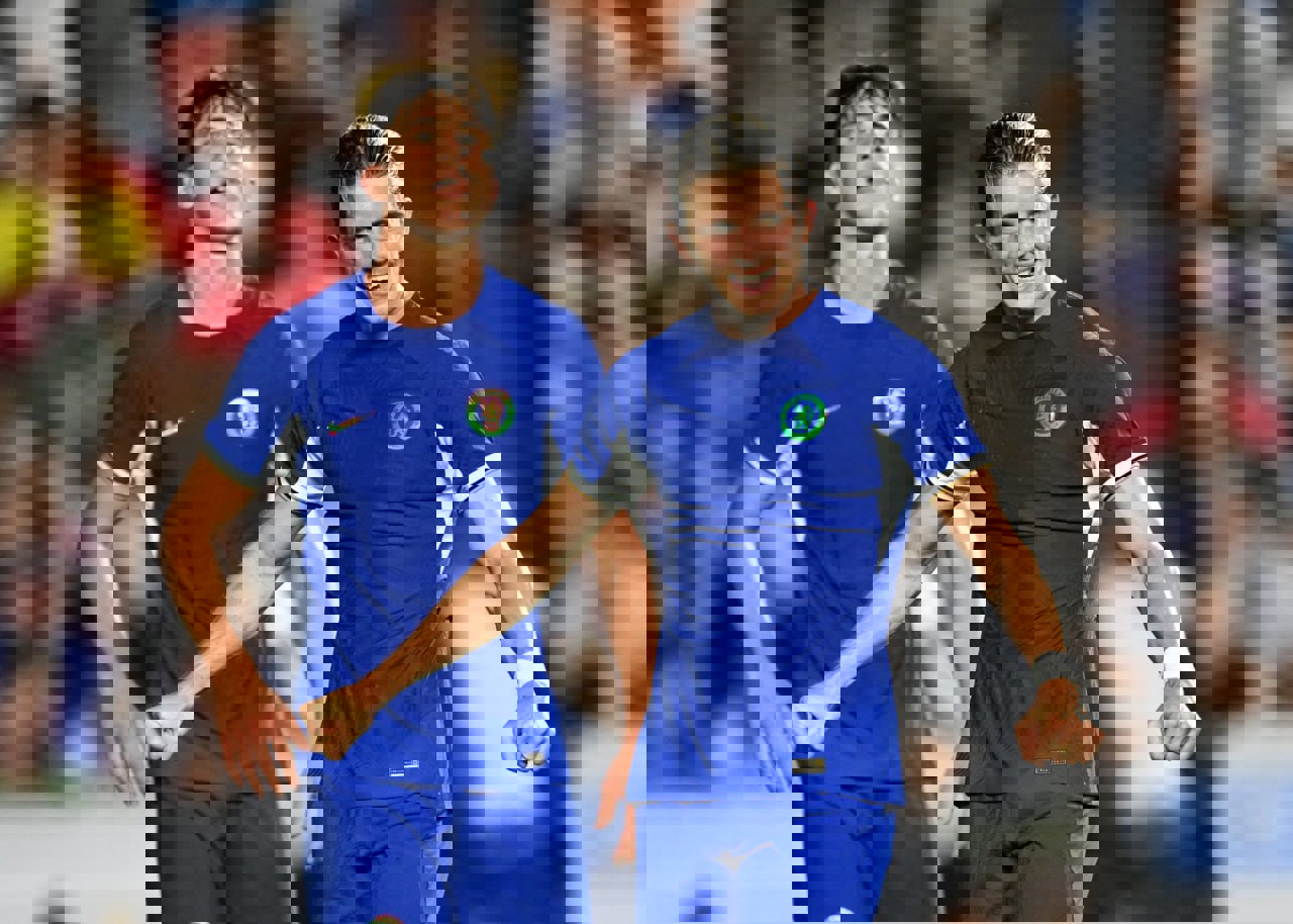 1899951