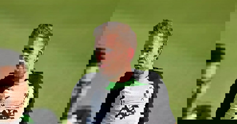 1899931