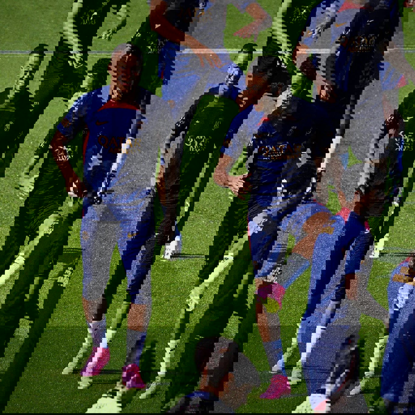 1900003