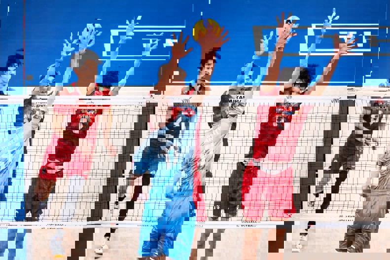 1900061
