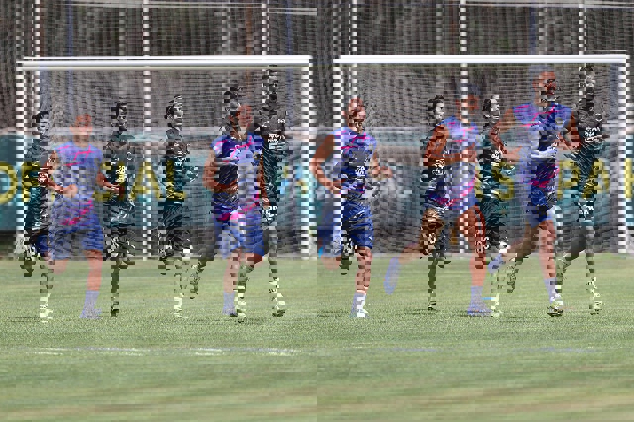 1900473