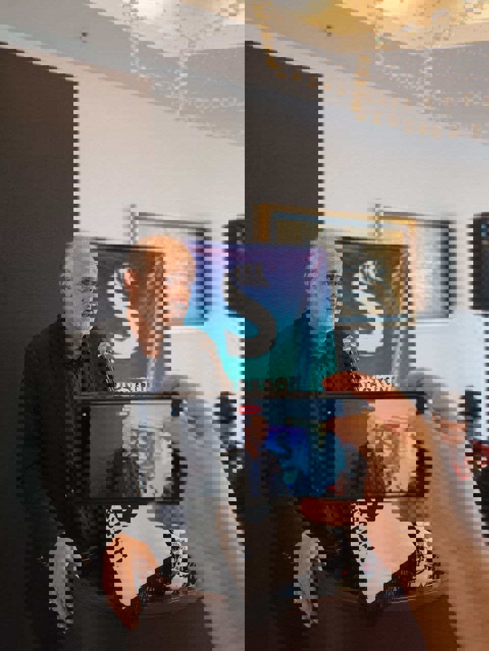 1900252