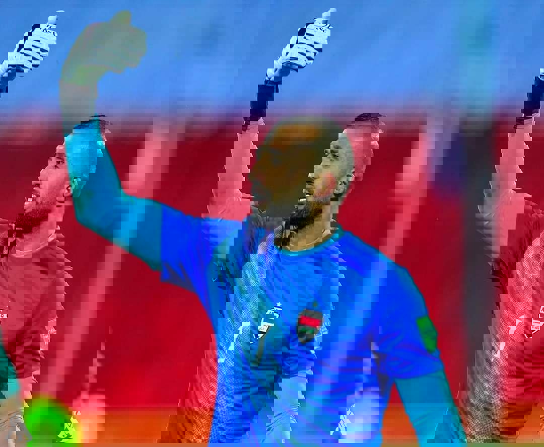 1900316