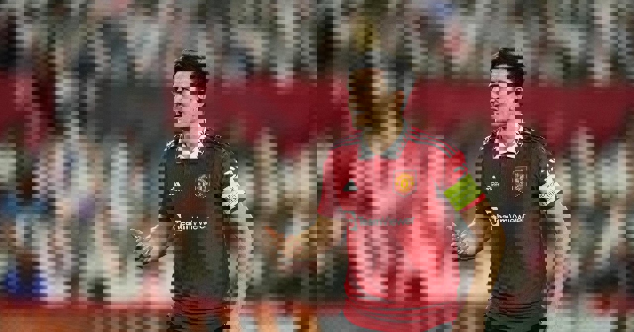 1900285