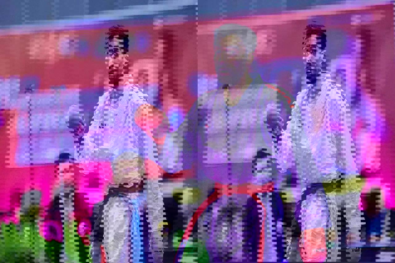 1900220