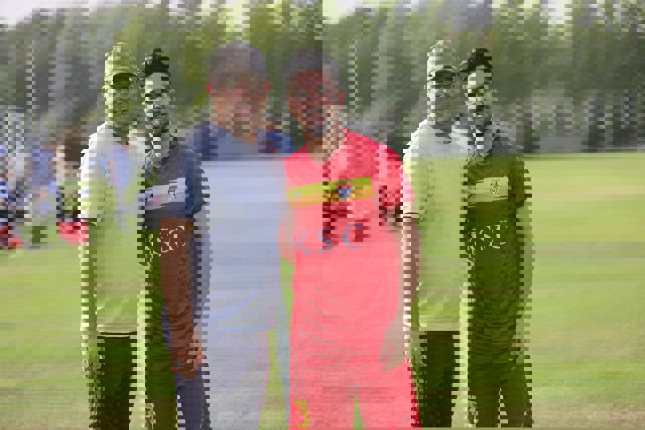 1900260