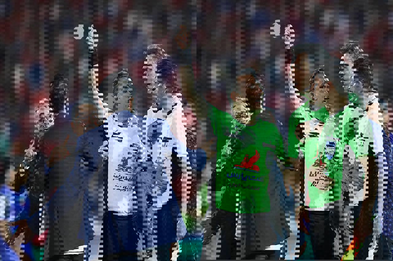 1900306
