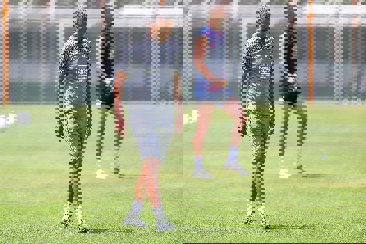1900230