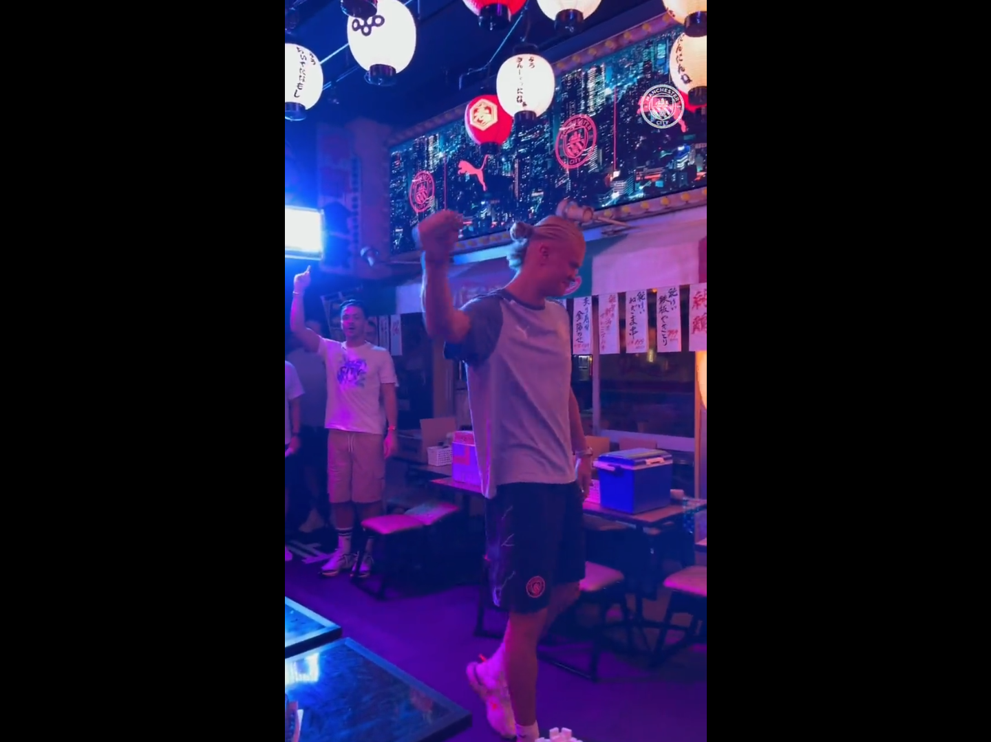 1900408