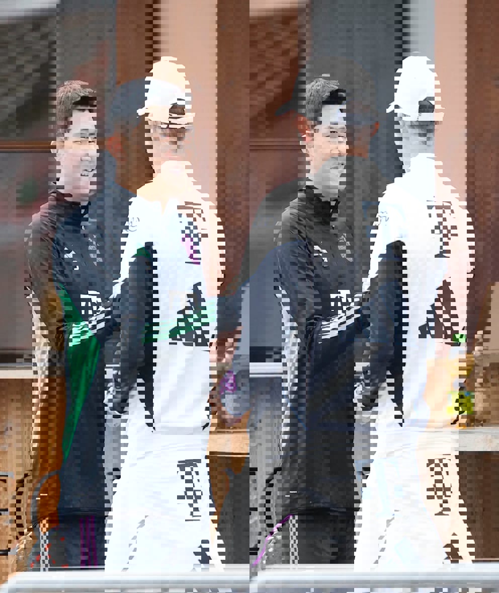 1900349