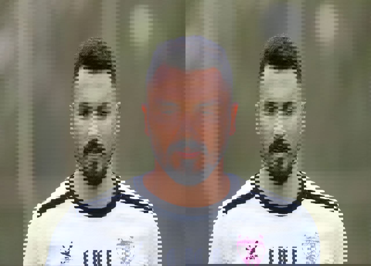 1900497