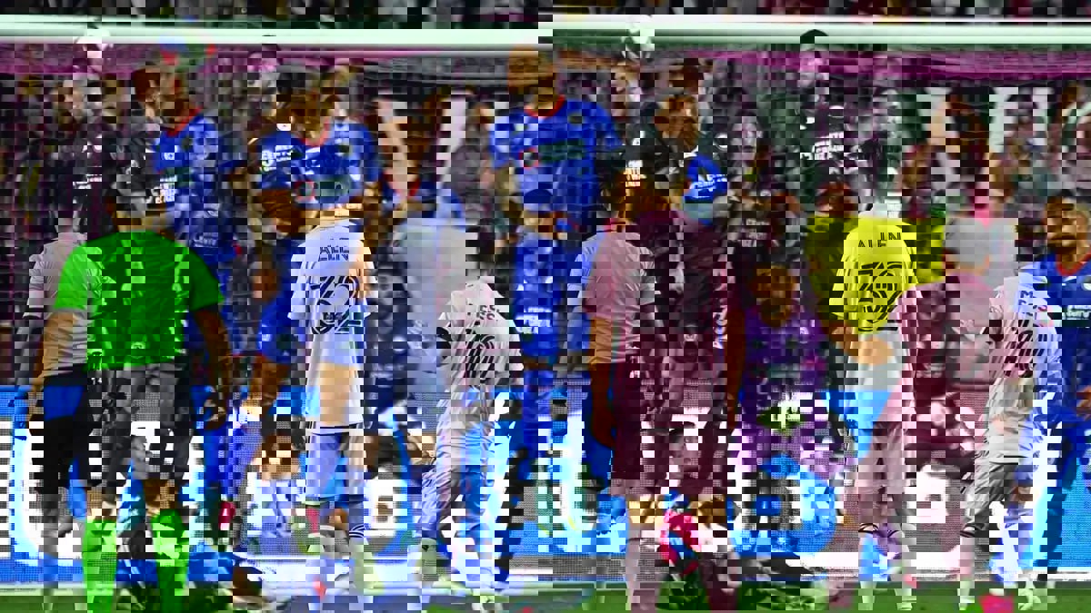 1900530