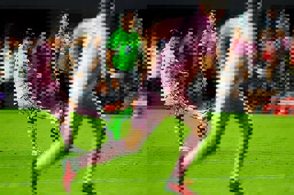 1900507