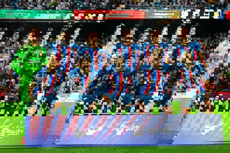 1900770