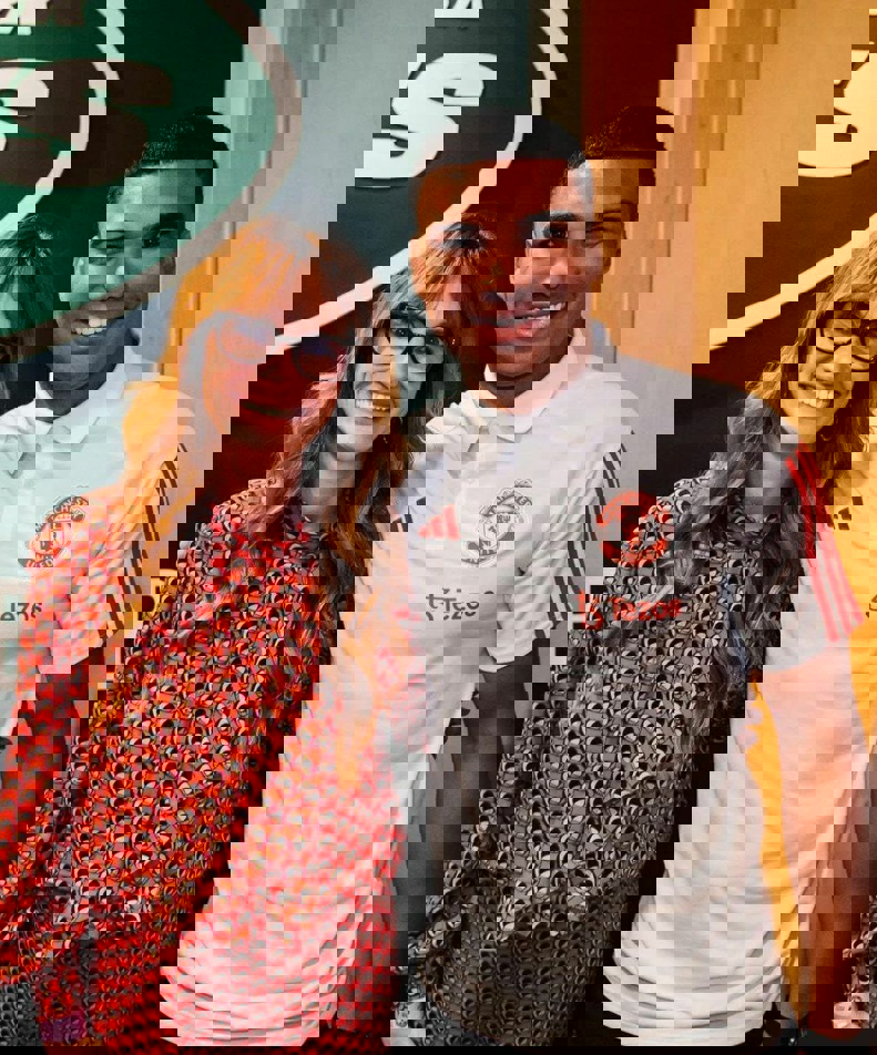 1901189