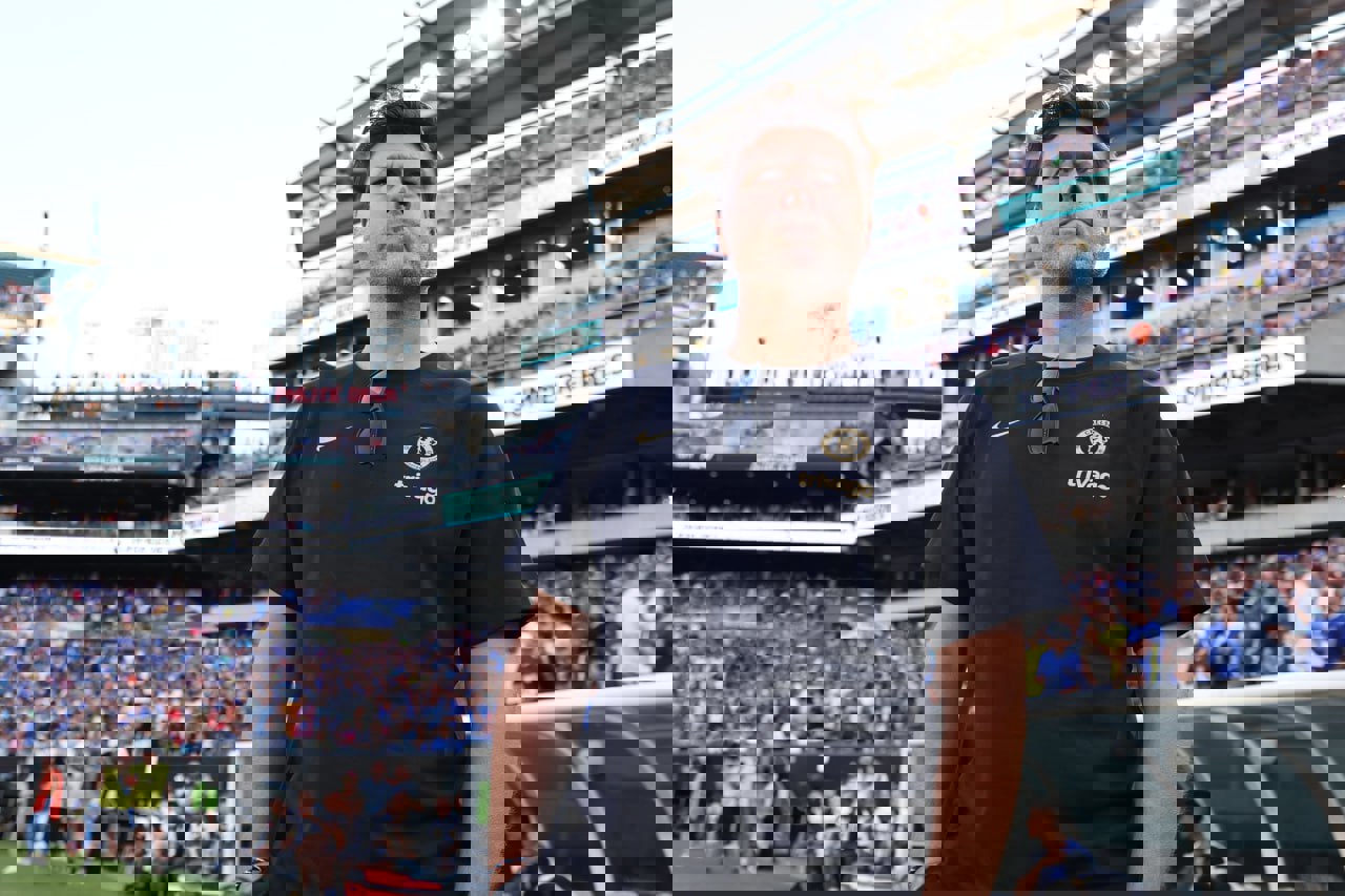 1900909