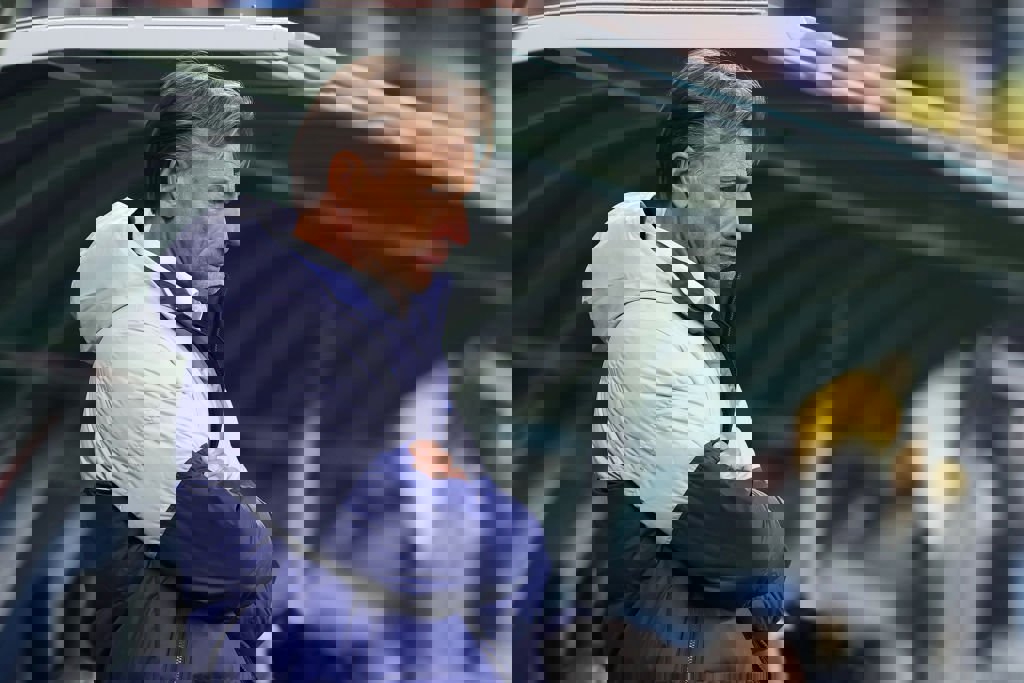 1901210