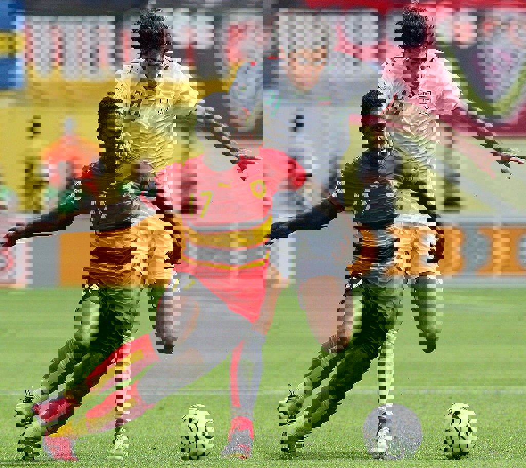 1901200
