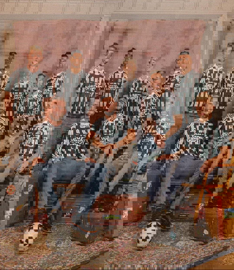 1901302