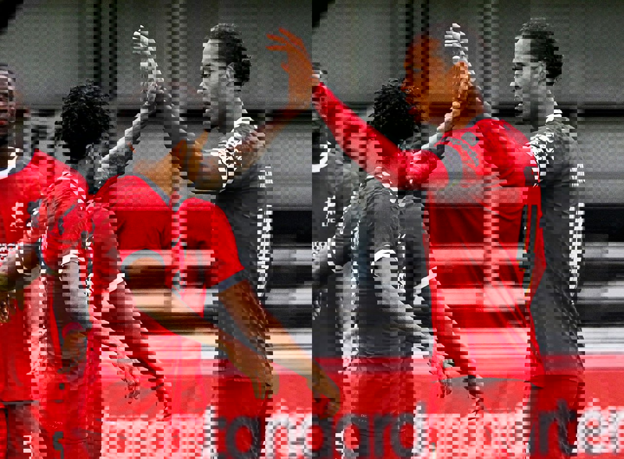 1901394