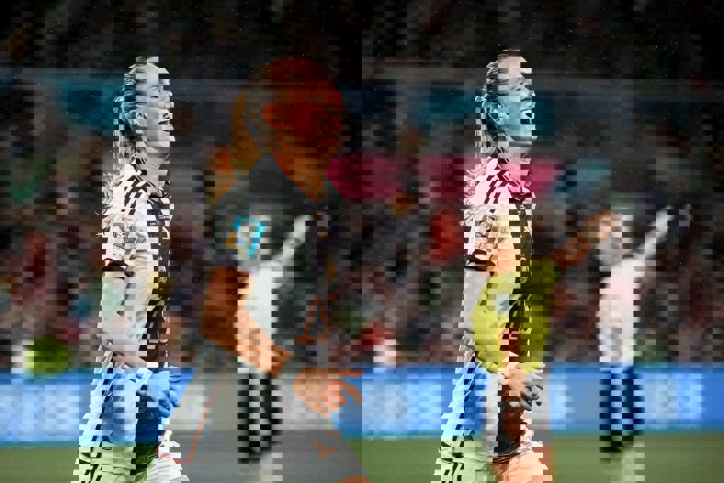 1901335