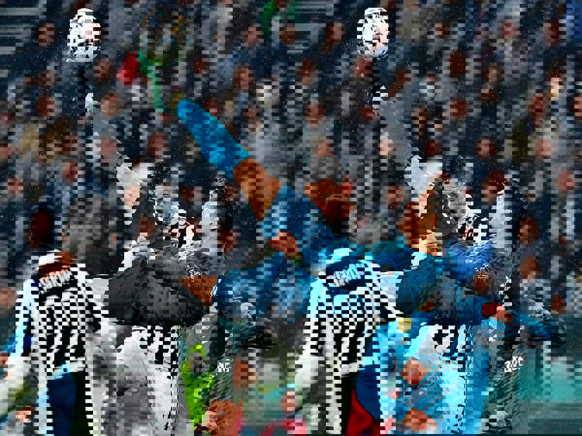 1901737