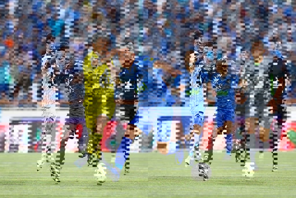 1901776