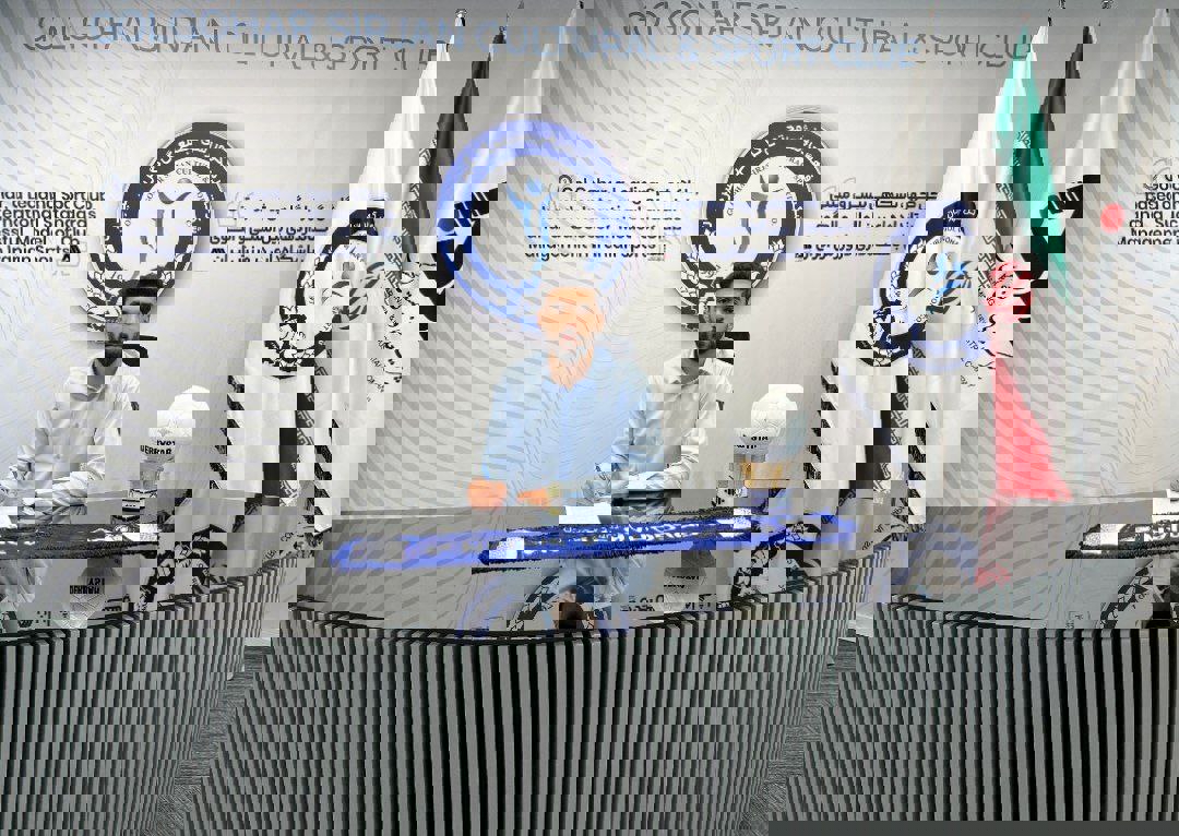 1901760