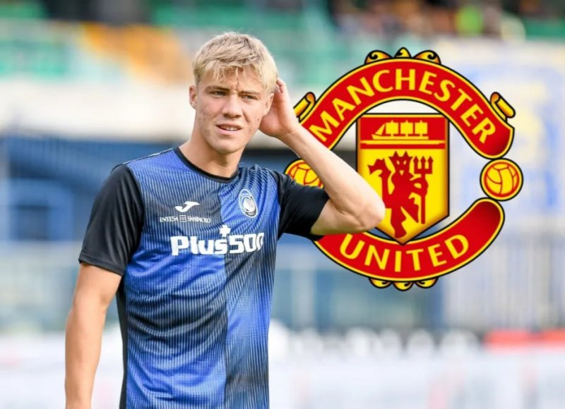 خرید سوم منچستریونایتد 5 ساله امضا می‌کند