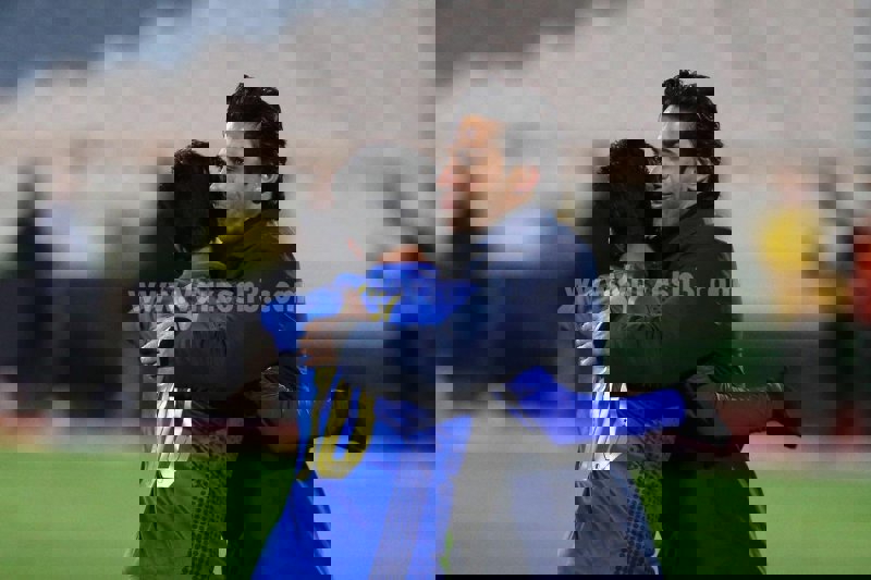 1901858