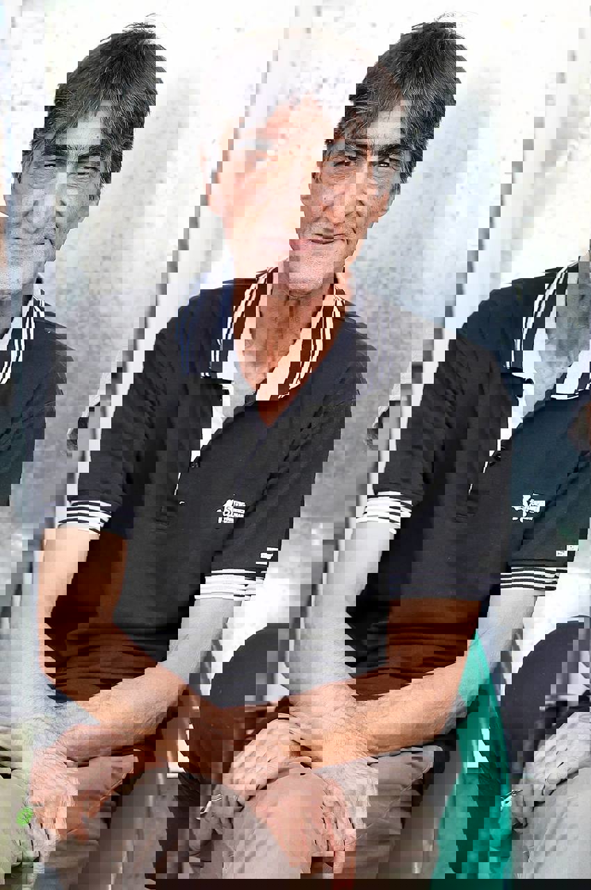 1901904