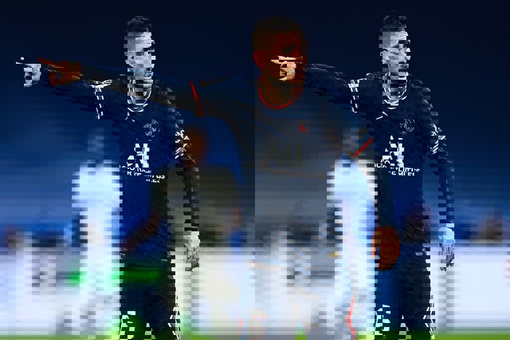 1902189