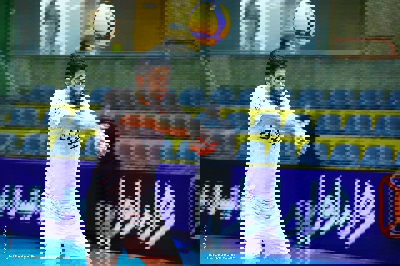 1901989