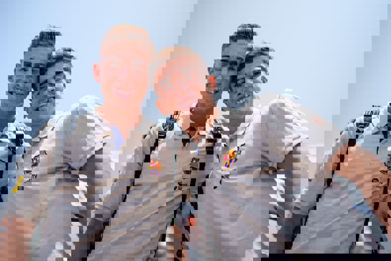 1902067