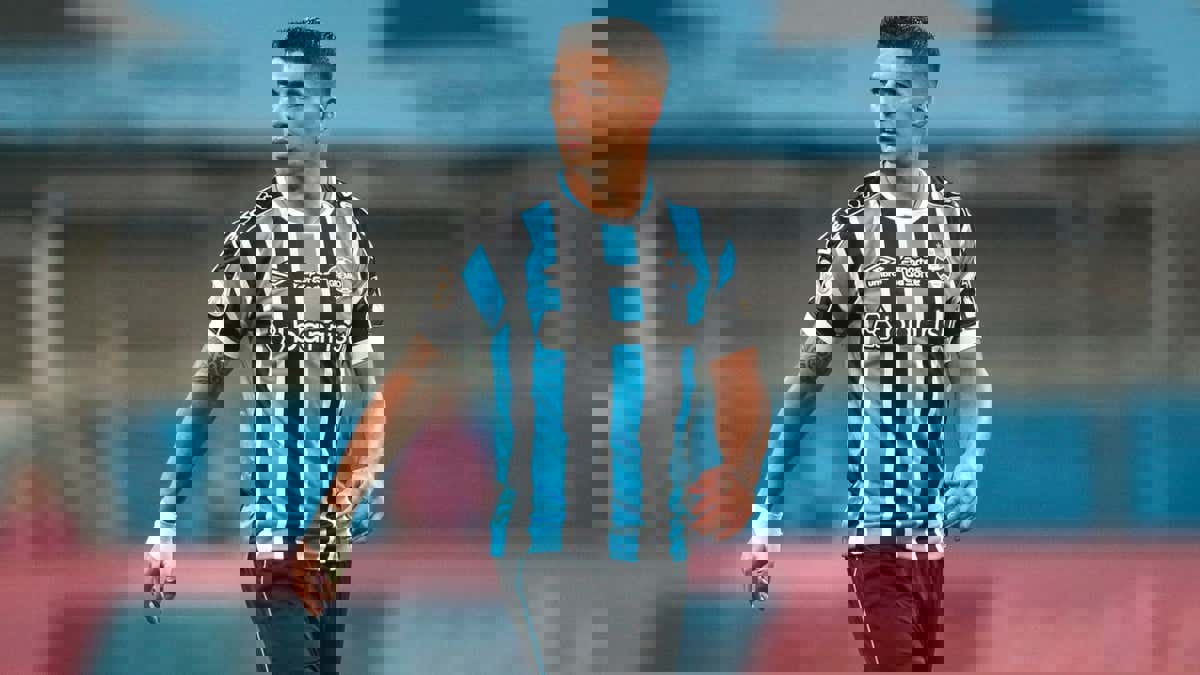 1902100