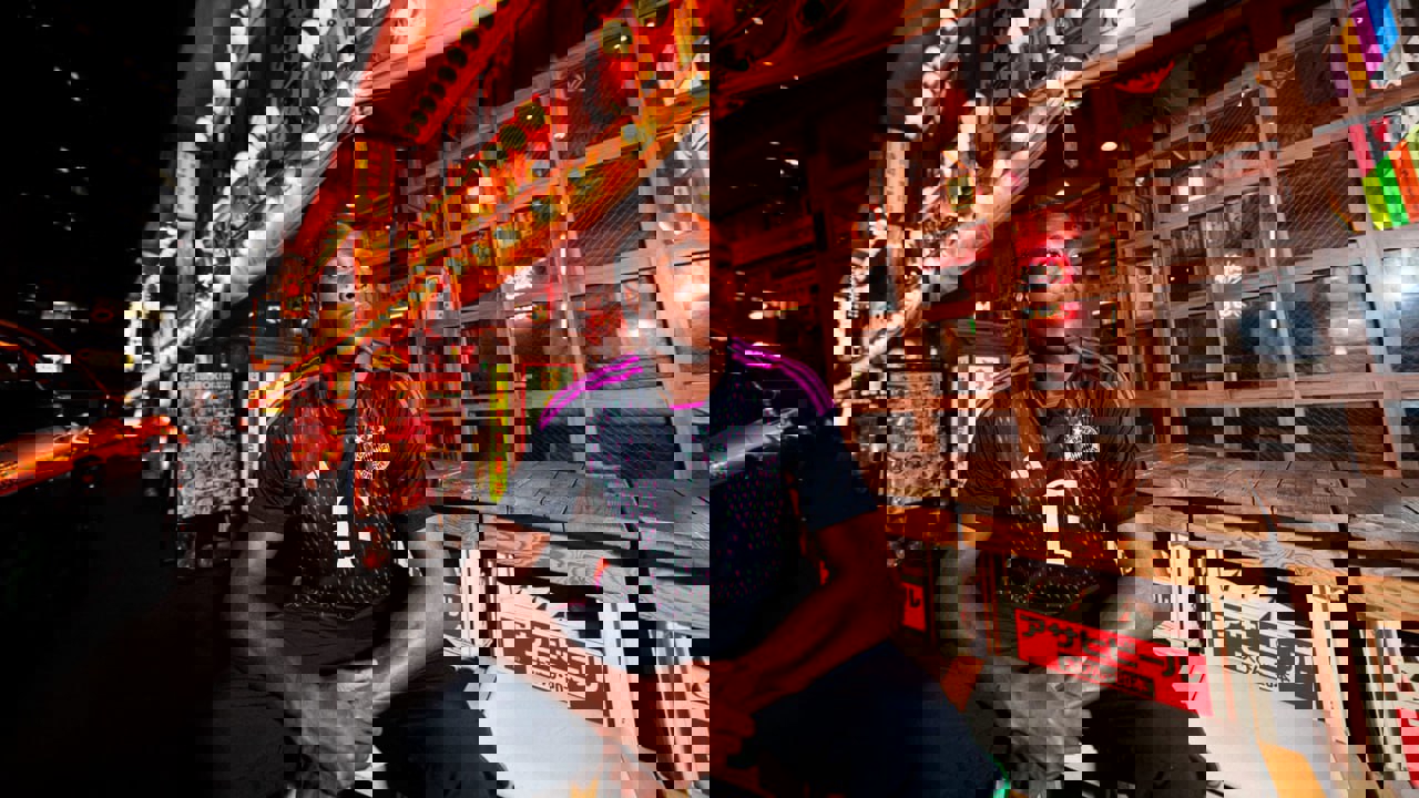 1902356