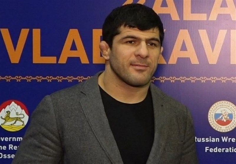 میهمانی شام حاجیمراد گاتسالوف برای کشتیگیران ایرانی