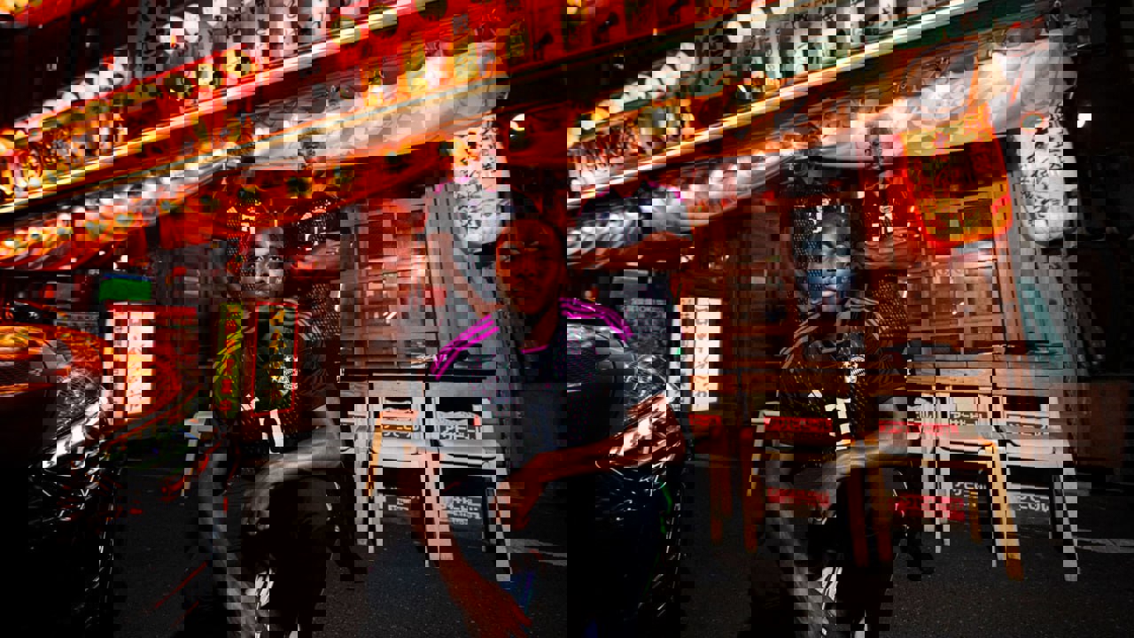 1902357